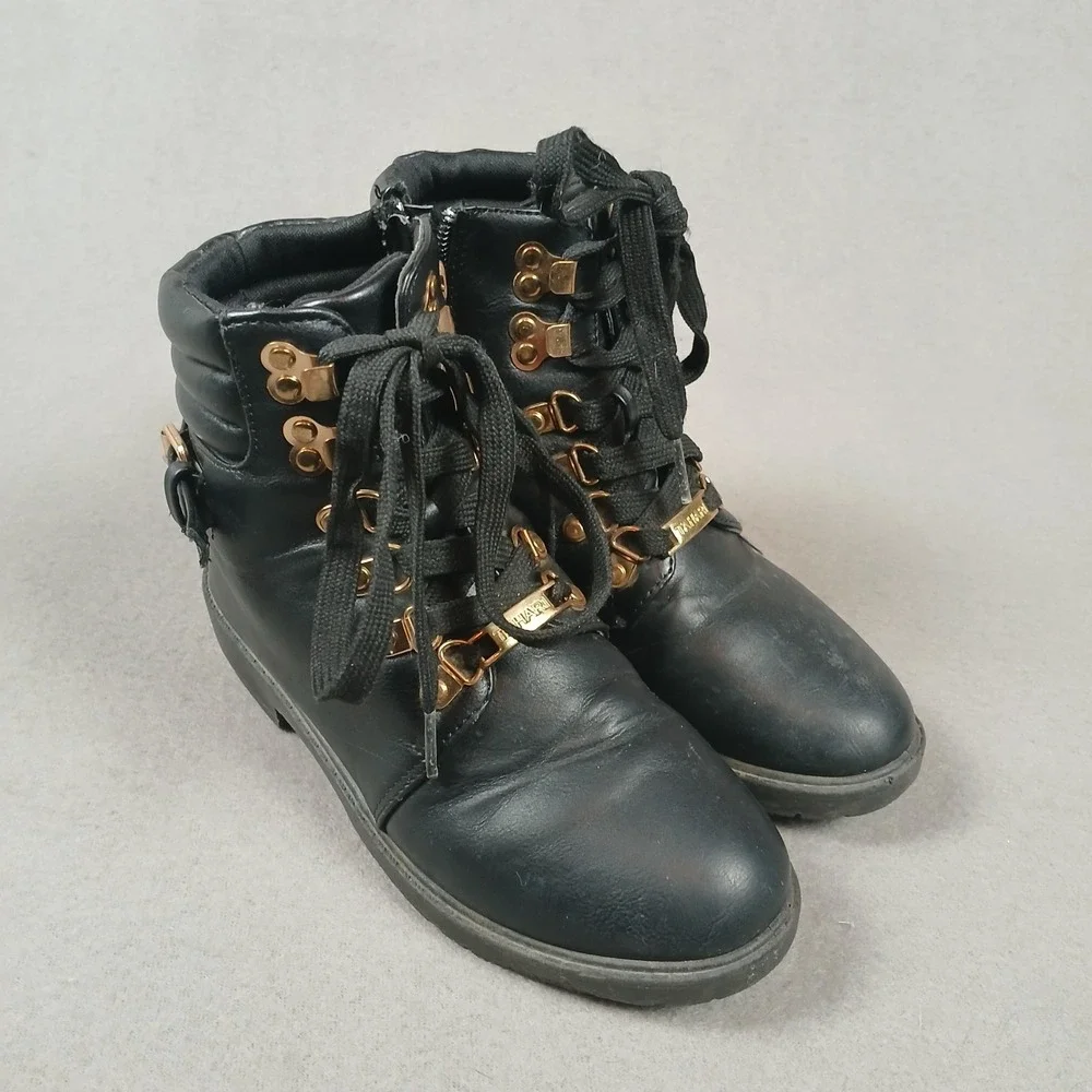 Tahari Billie Girls Size 13 Black Boots Gold Hardware Combat‎ Zip Up