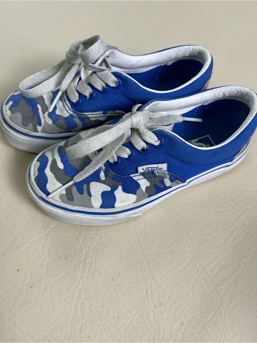 Vans Junior Era Youth Kids Skate Shoes (primary camo) kids 11