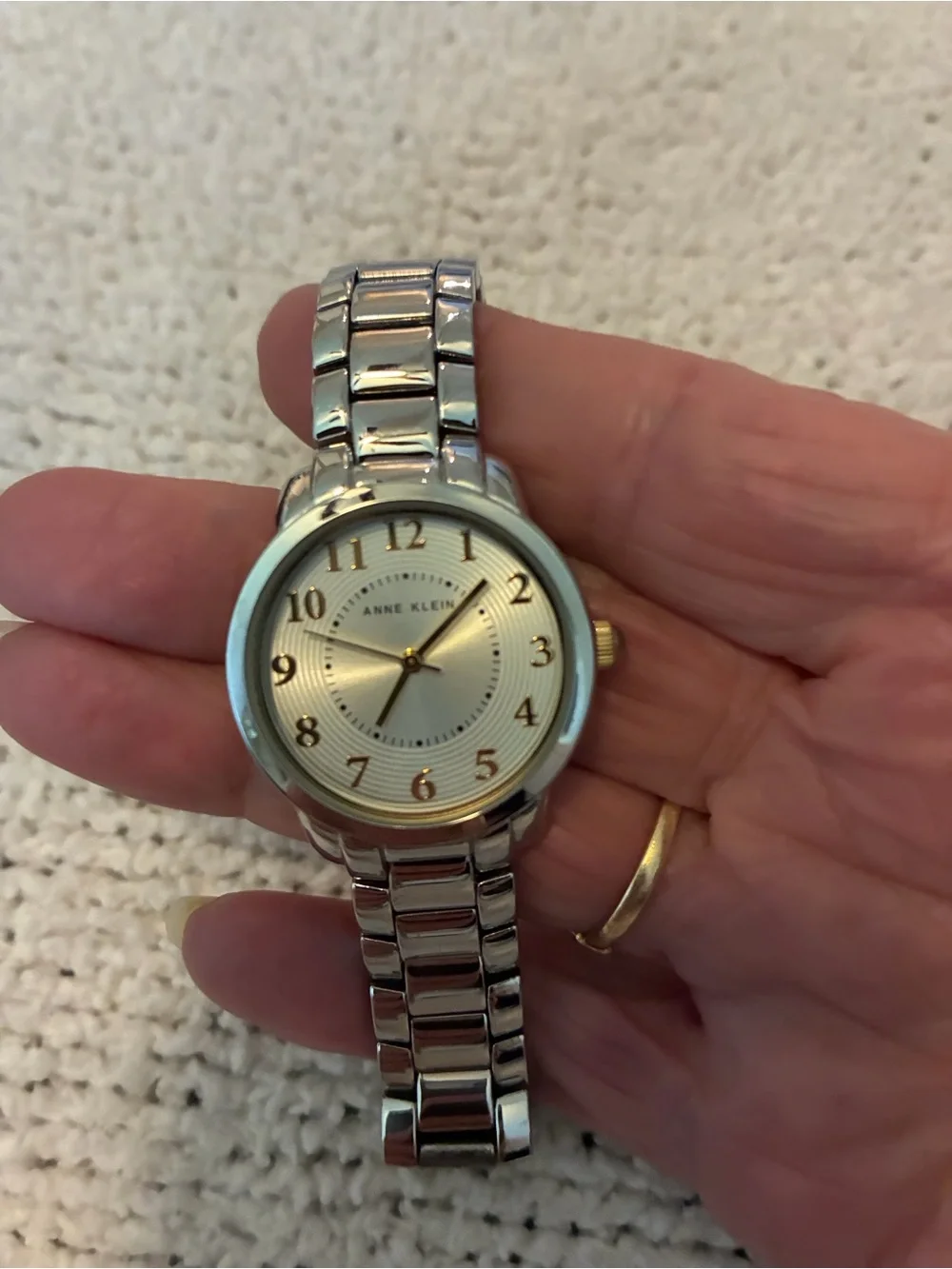 Anne Klein elegant anne