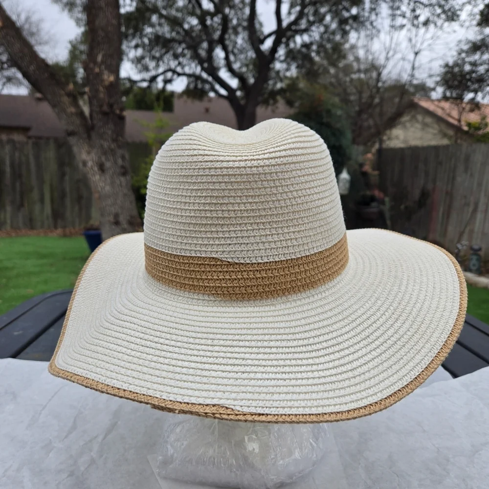 Jessica Simpson this hat