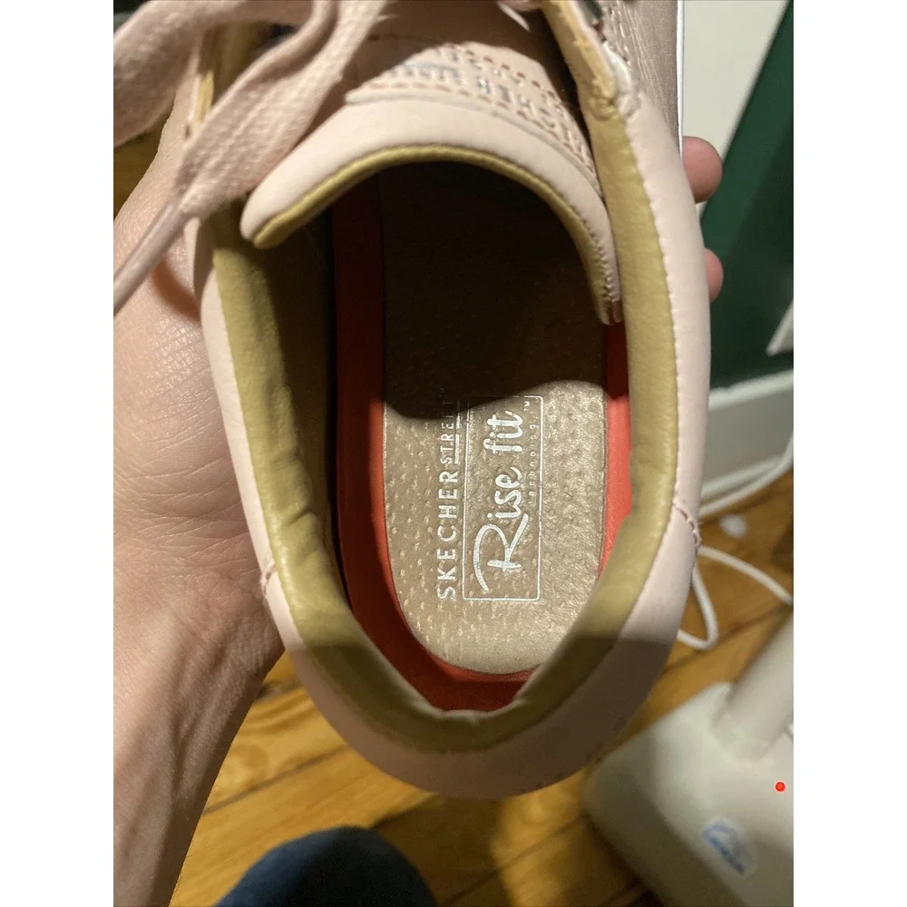 Skechers women street