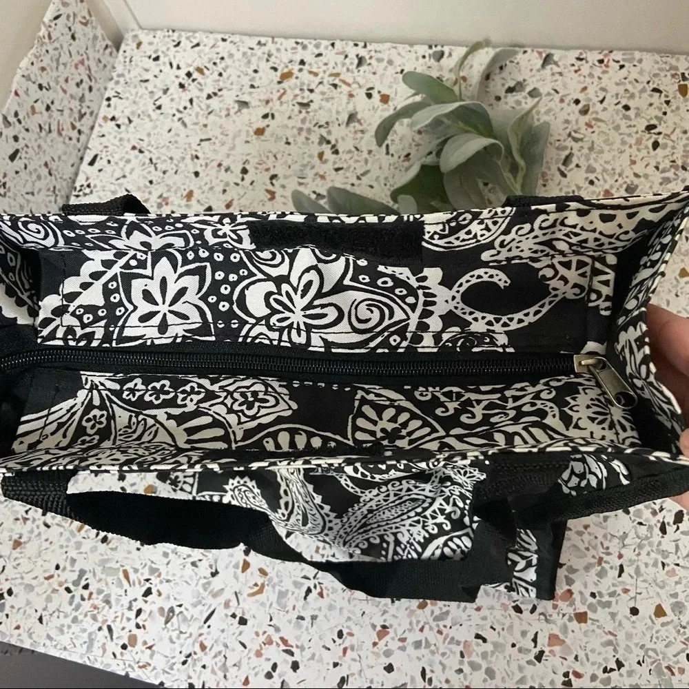 None new paisley