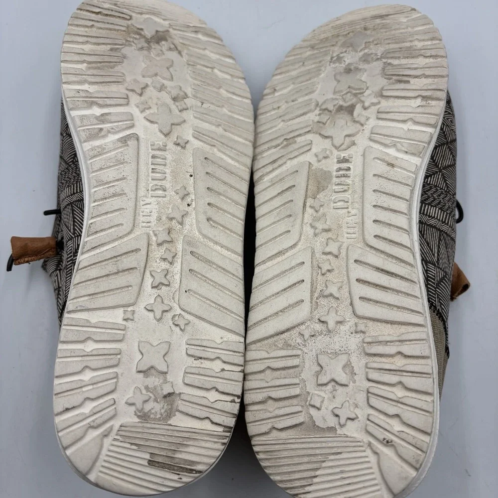 Hey Dude size 12