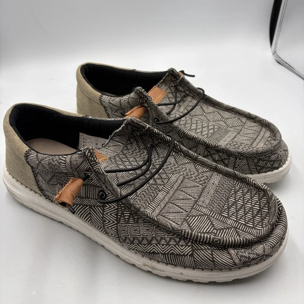 Hey Dude size 12