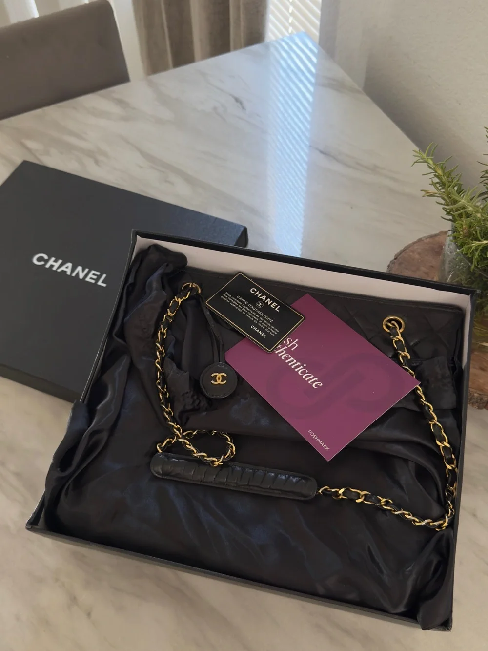 CHANEL classic quilted
