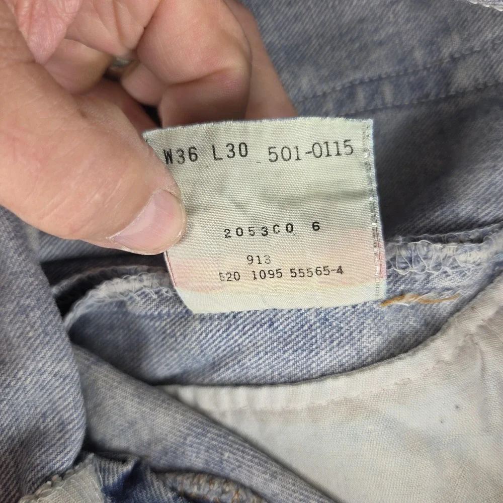 Levis j12884 important