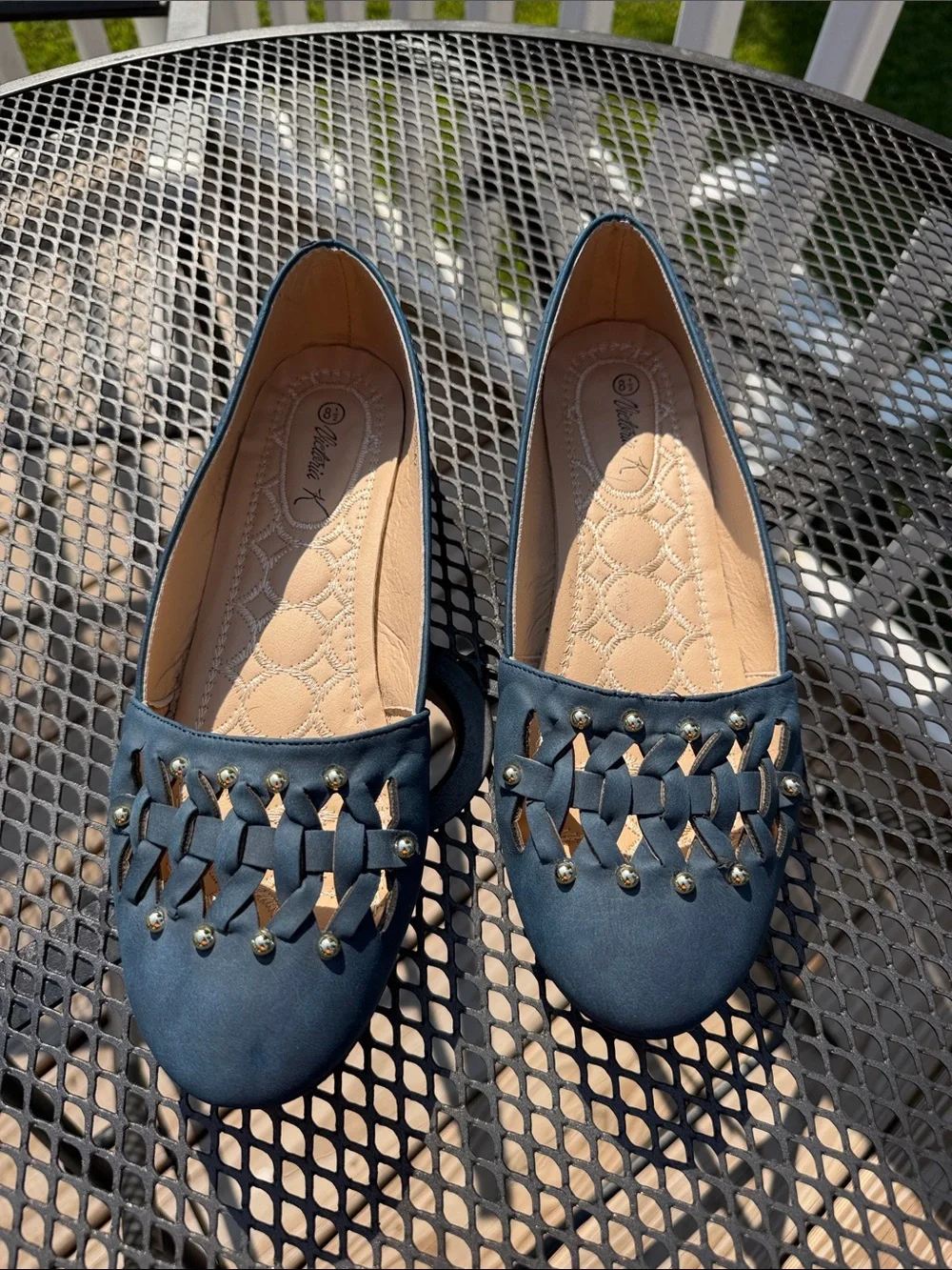 Victoria K everyday style front