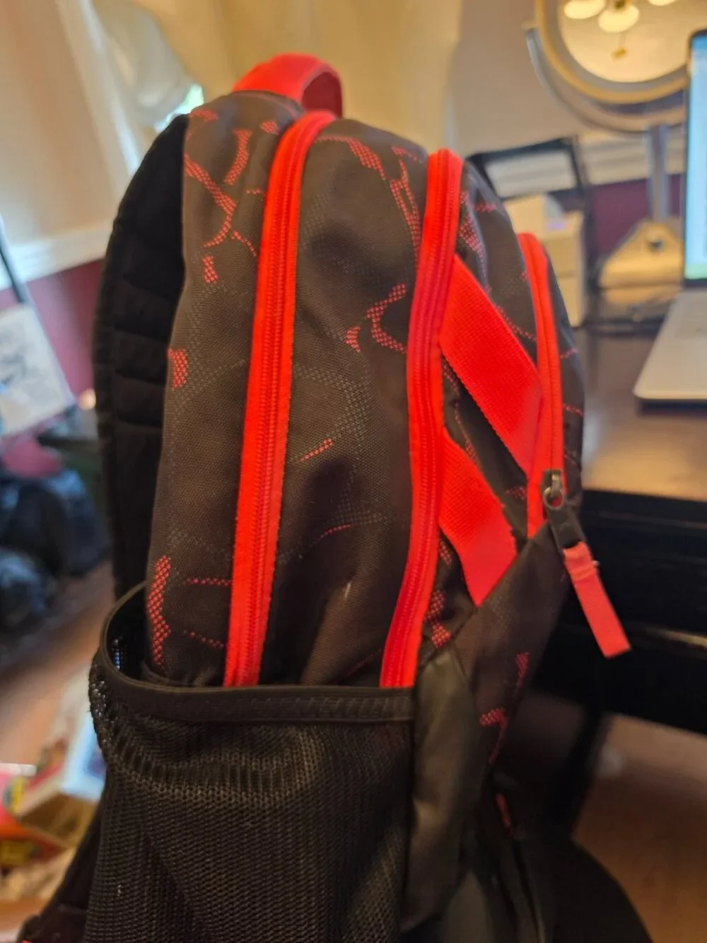 Under Armour extremely roomy