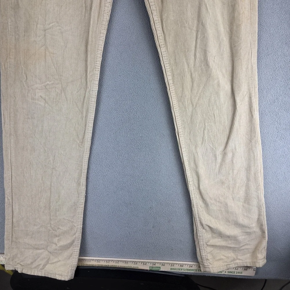 Levis 12880 important
