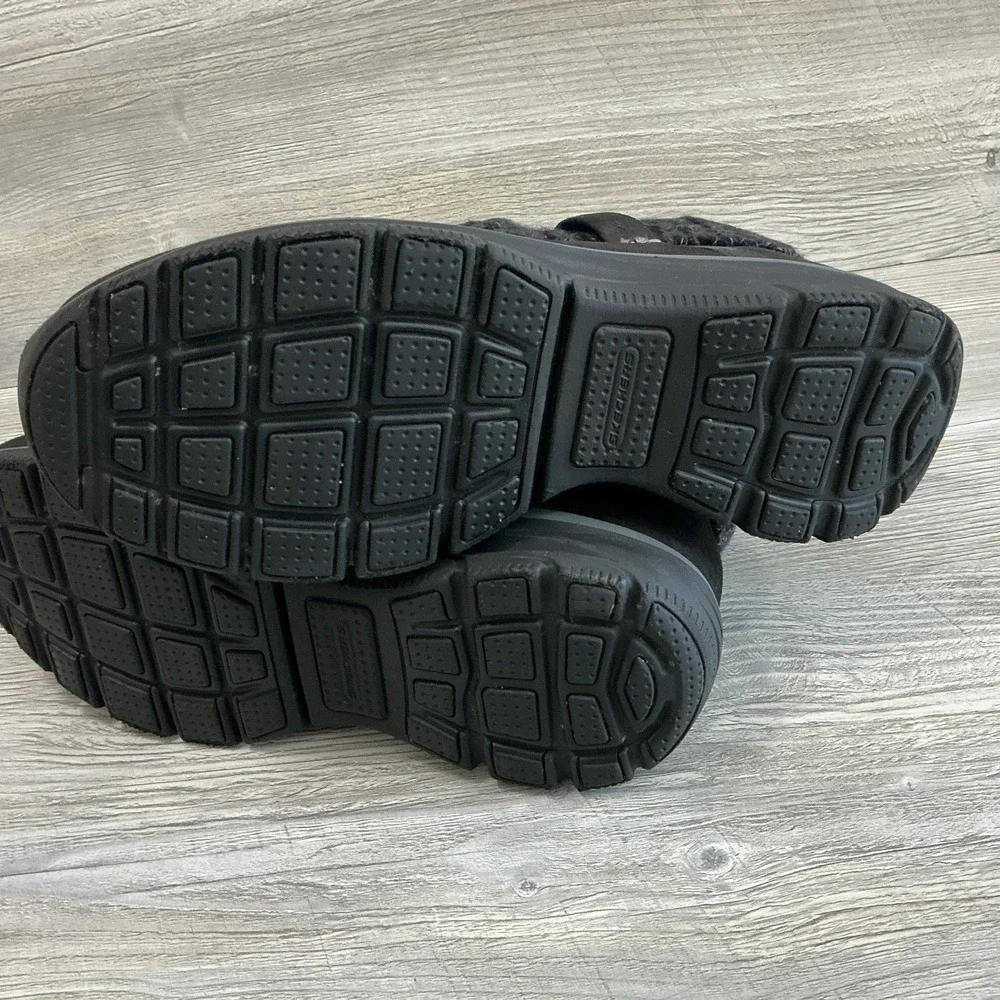 Skechers beautiful slip