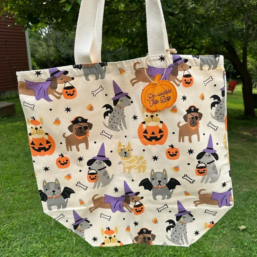 Halloween Dogs in Costumes XL Tote Bag NWT