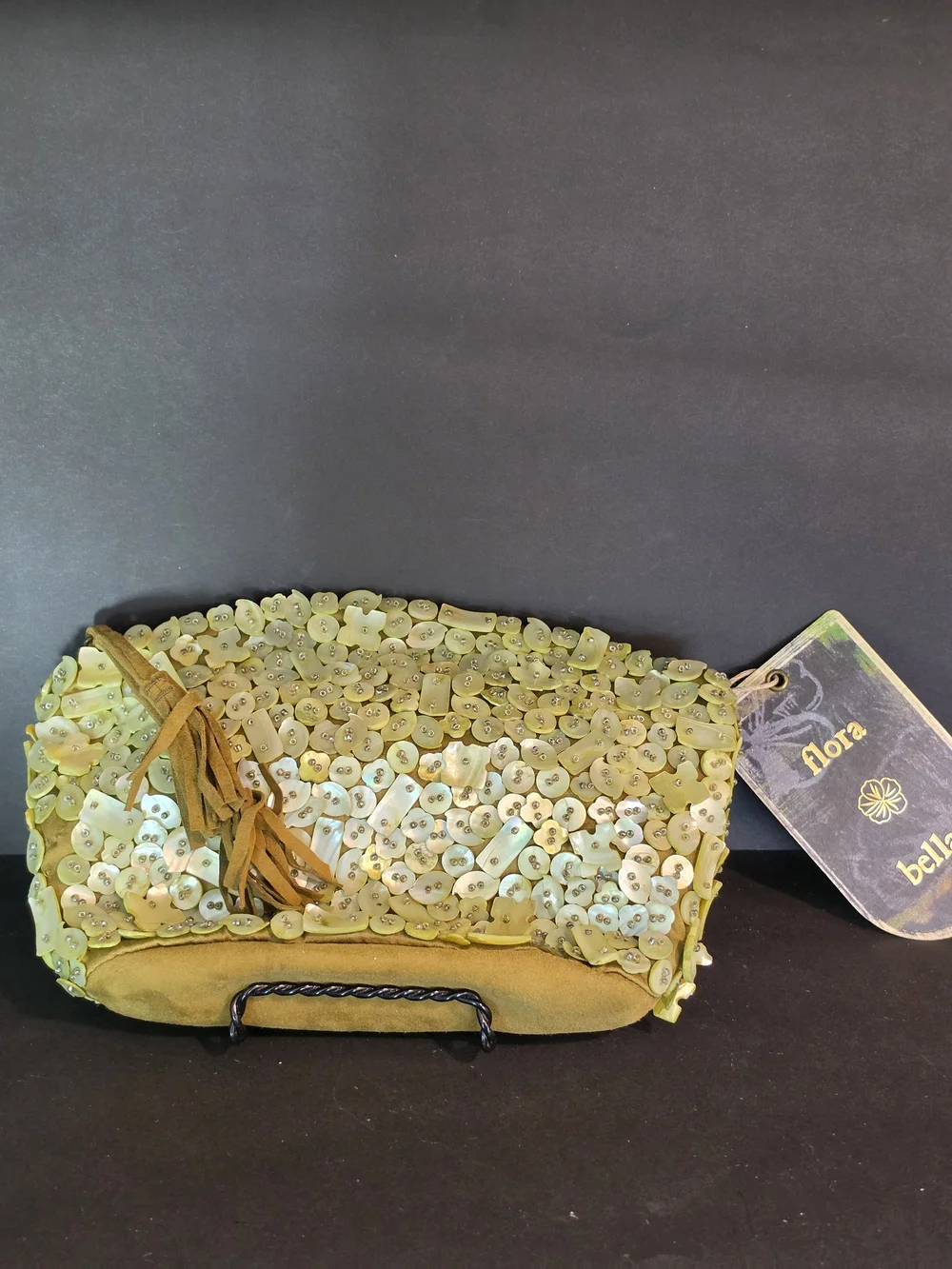 Flora Bella olive wristlet