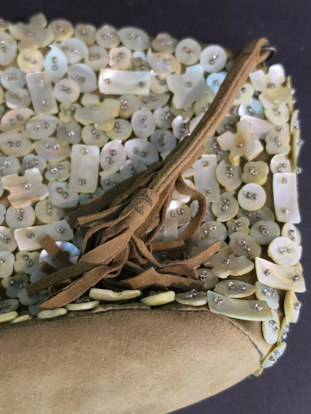 Flora Bella olive wristlet