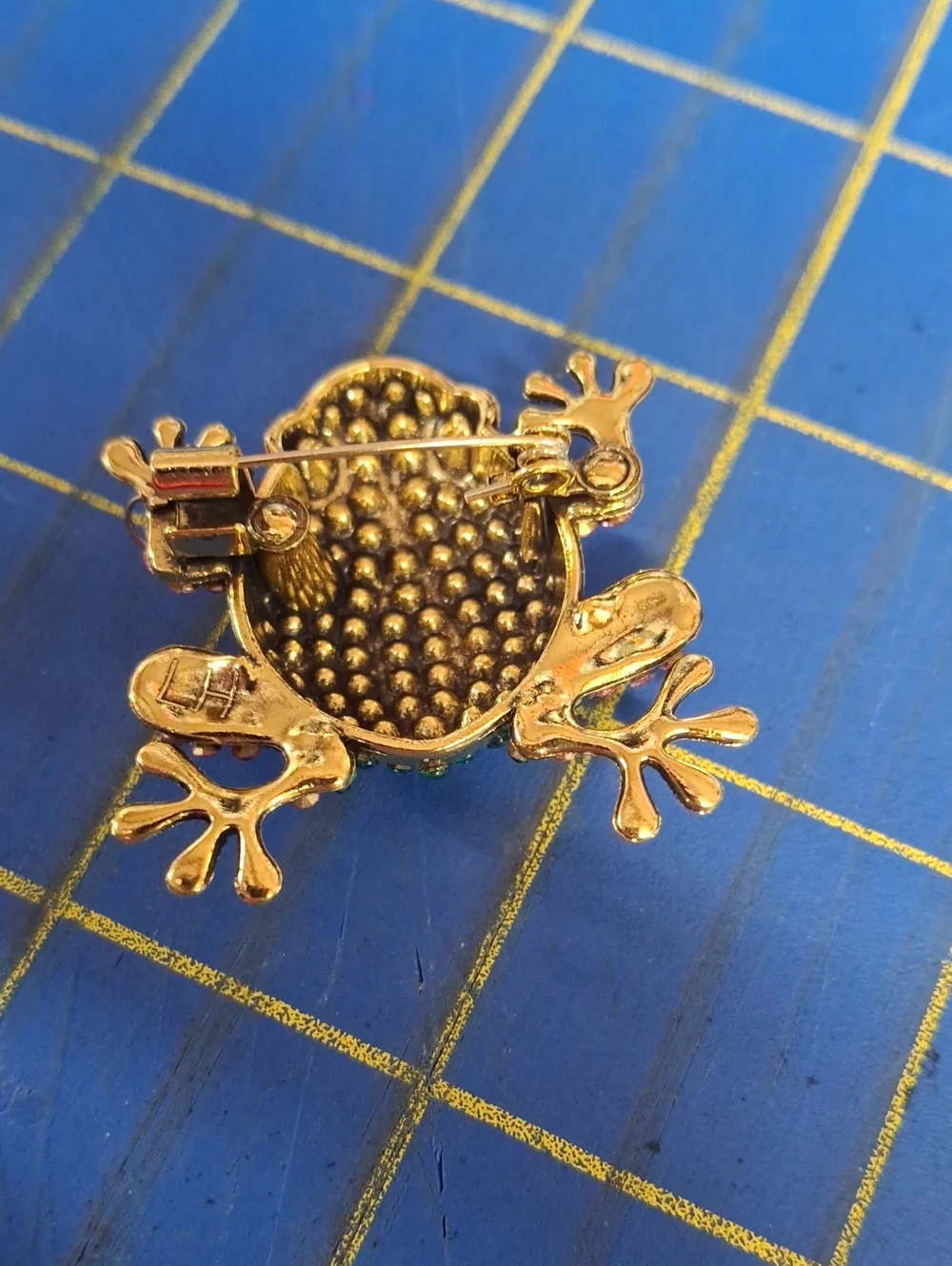 Felts Fun Finds sparkling frog