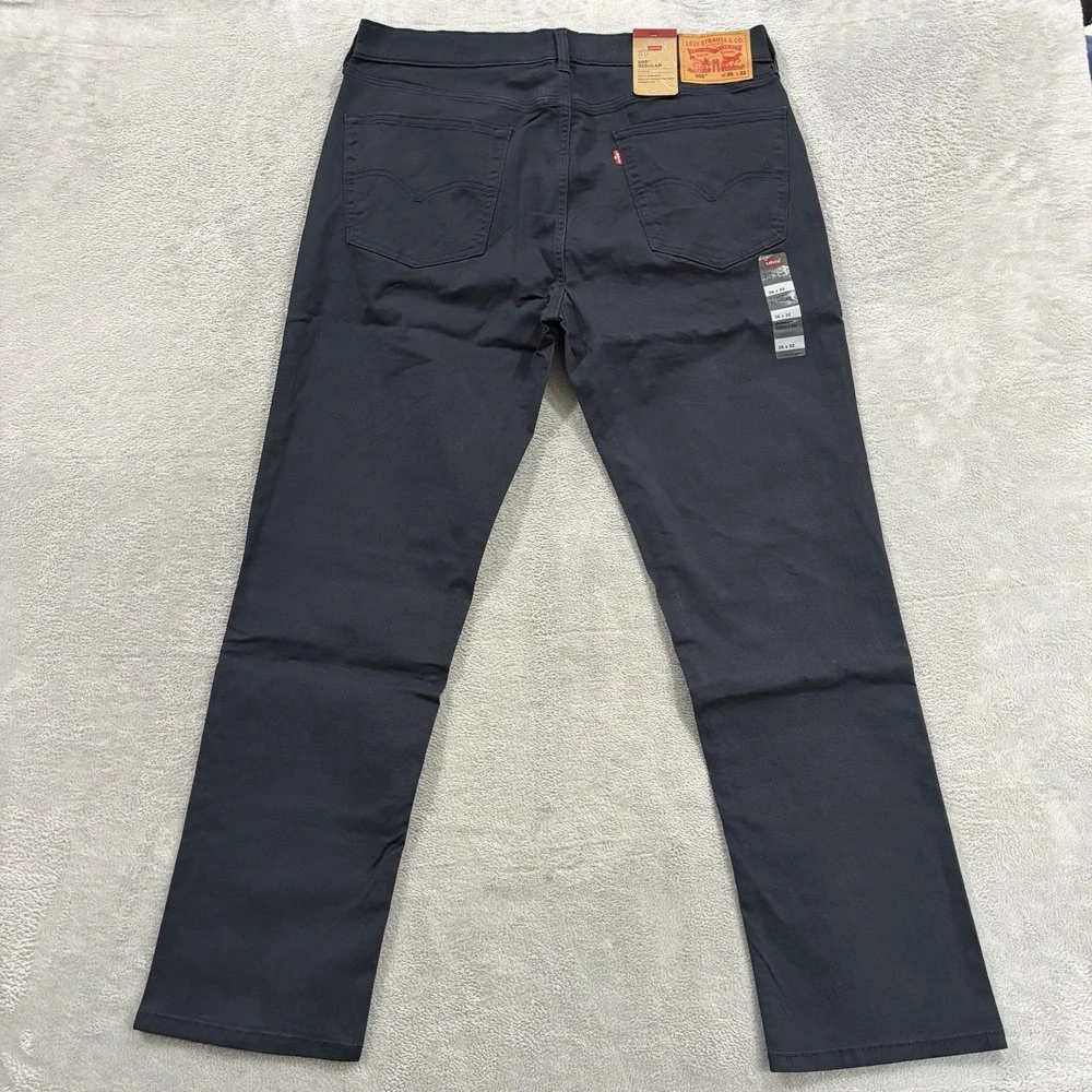 Levis excellent very