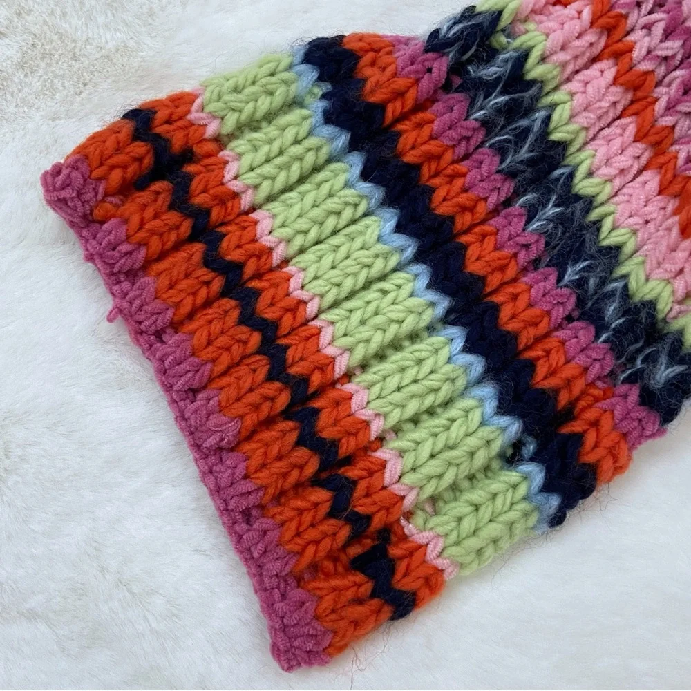 N/A rainbow knitted