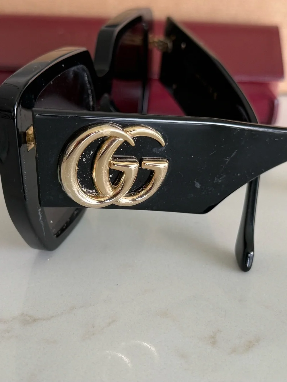 Gucci bold oversized