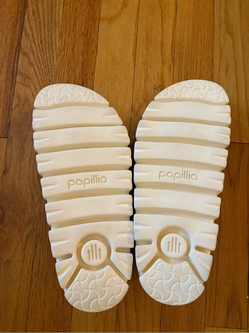Papillio soft suede