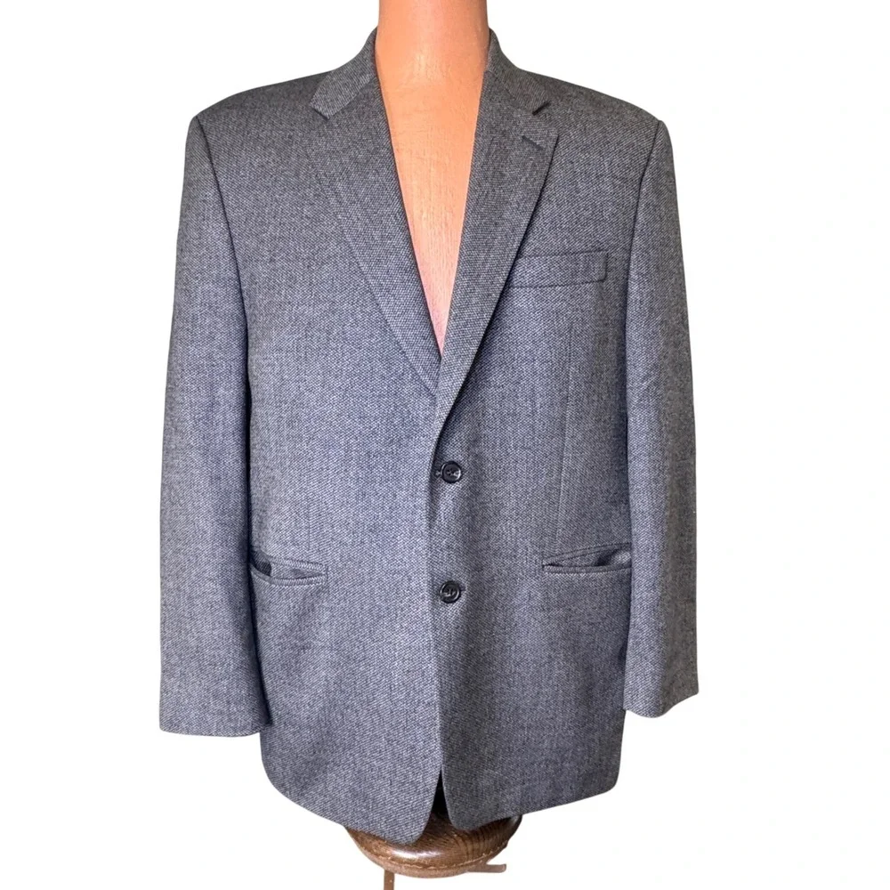 Chaps Ralph Lauren Grey Wool Blazer Sport Coat Made in Canada Two Button Vintage