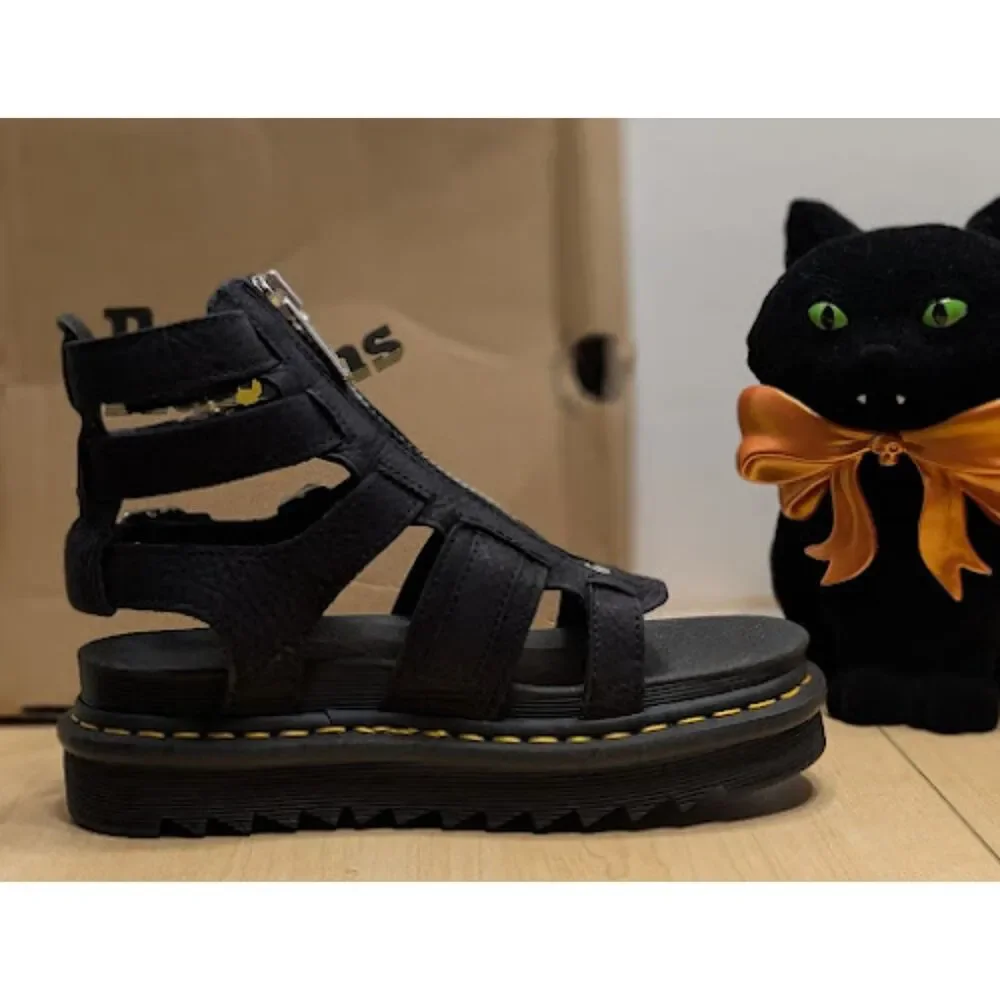 Dr. Martens smoke silky
