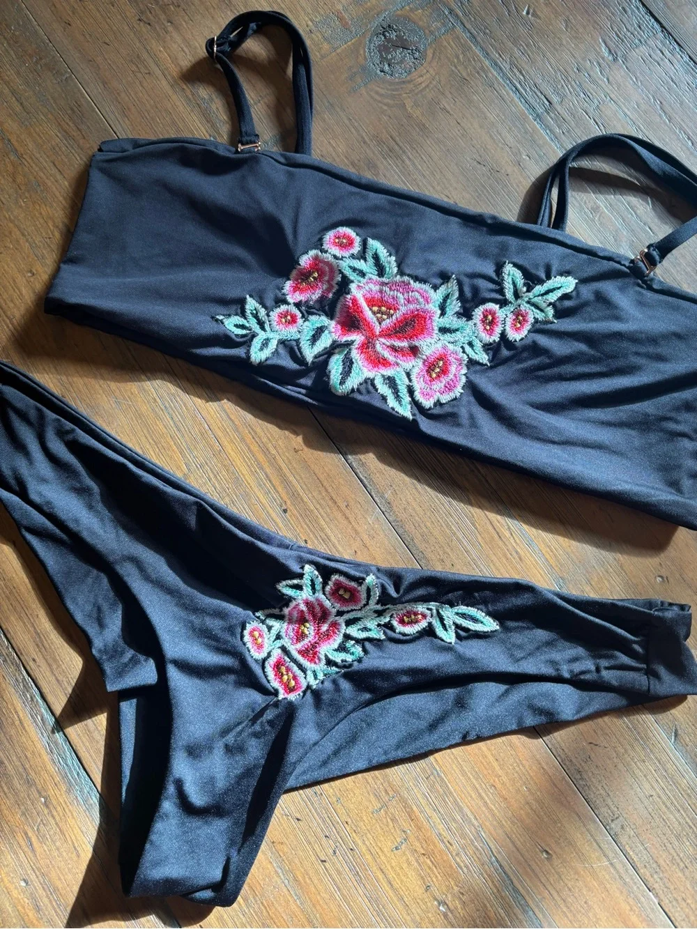 Frankies Bikinis frankie’s bikinis