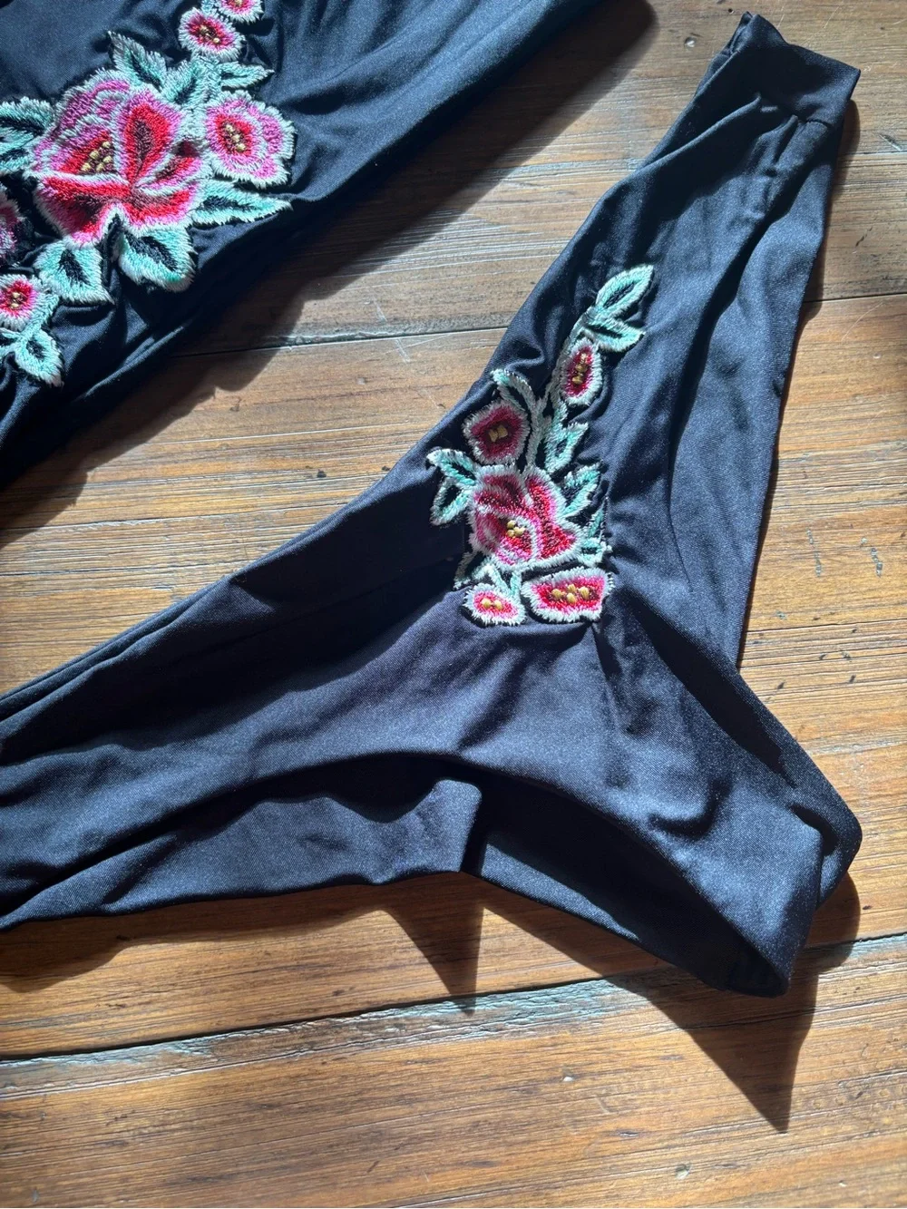 Frankies Bikinis frankie’s bikinis