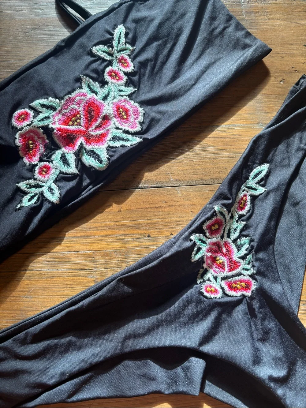 Frankies Bikinis frankie’s bikinis