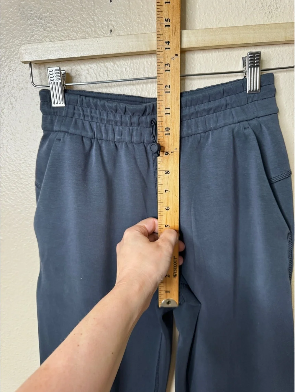 lululemon athletica good pre