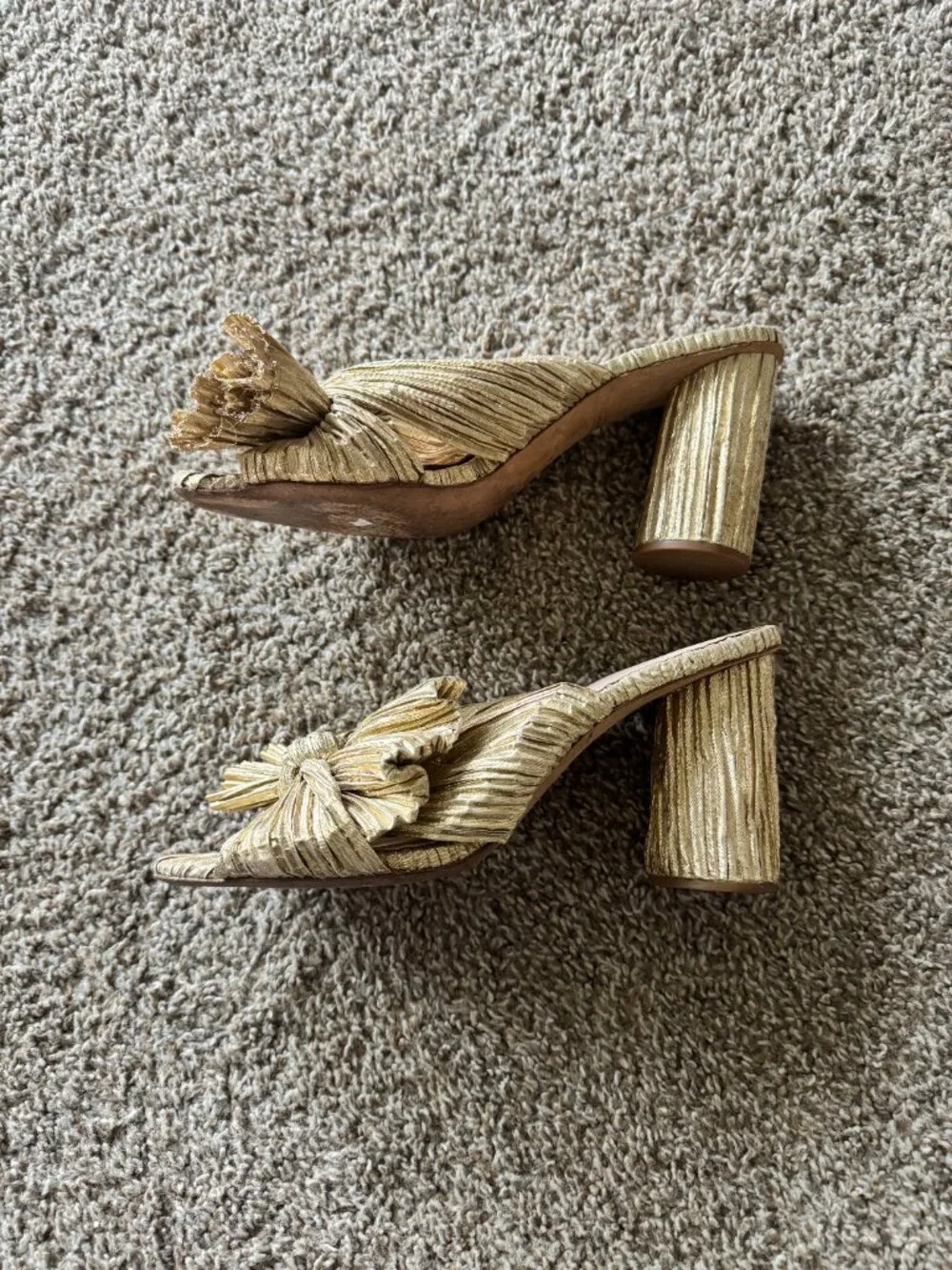 Loeffler Randall excellent pre