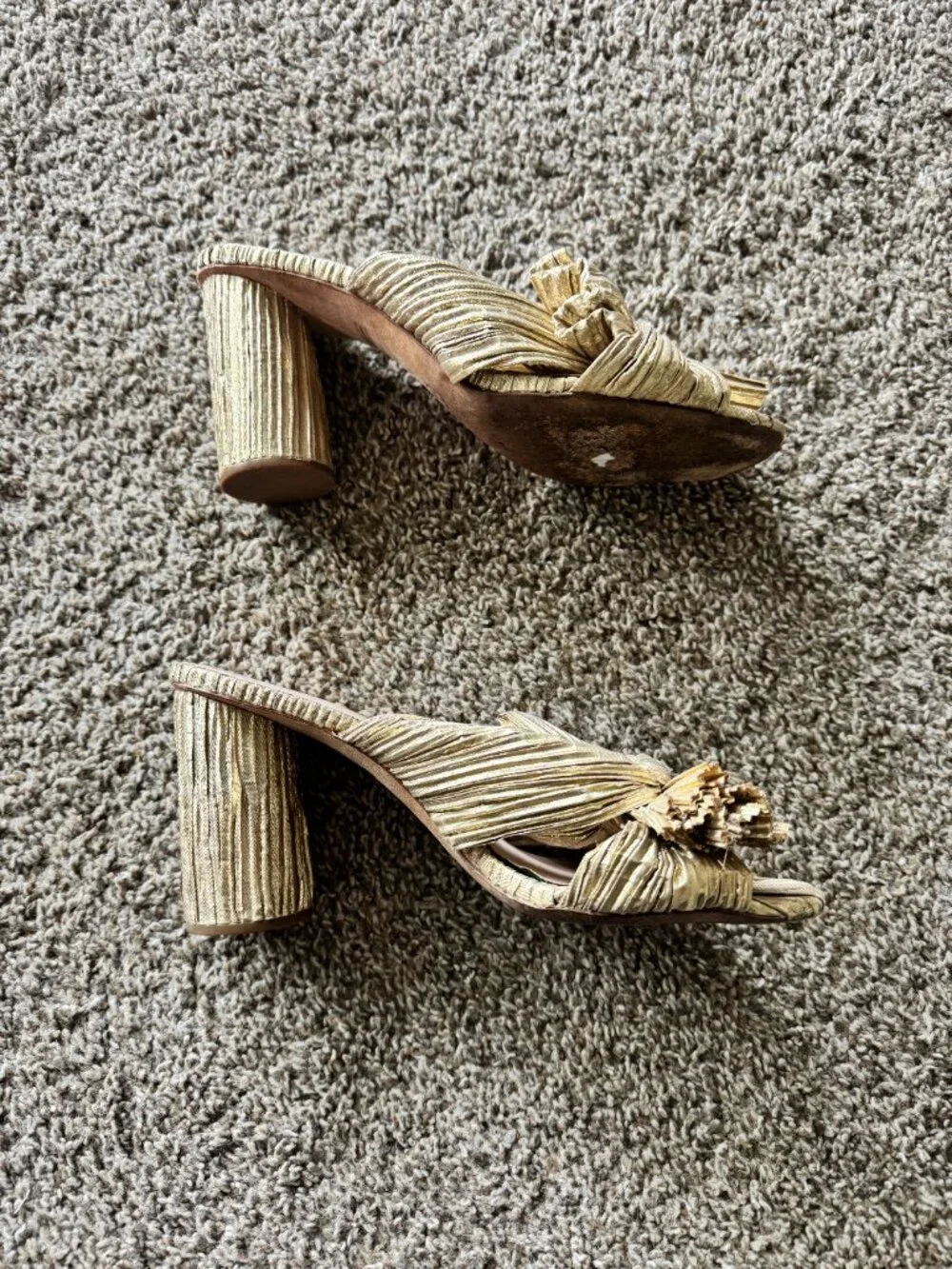 Loeffler Randall excellent pre