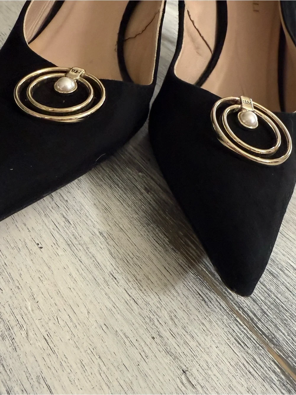 Bruno Magli elegant black