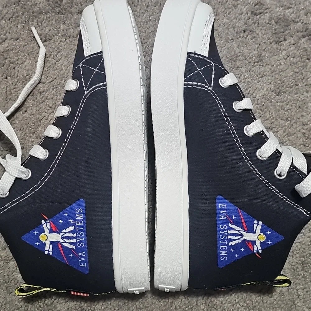 Skechers nasa high