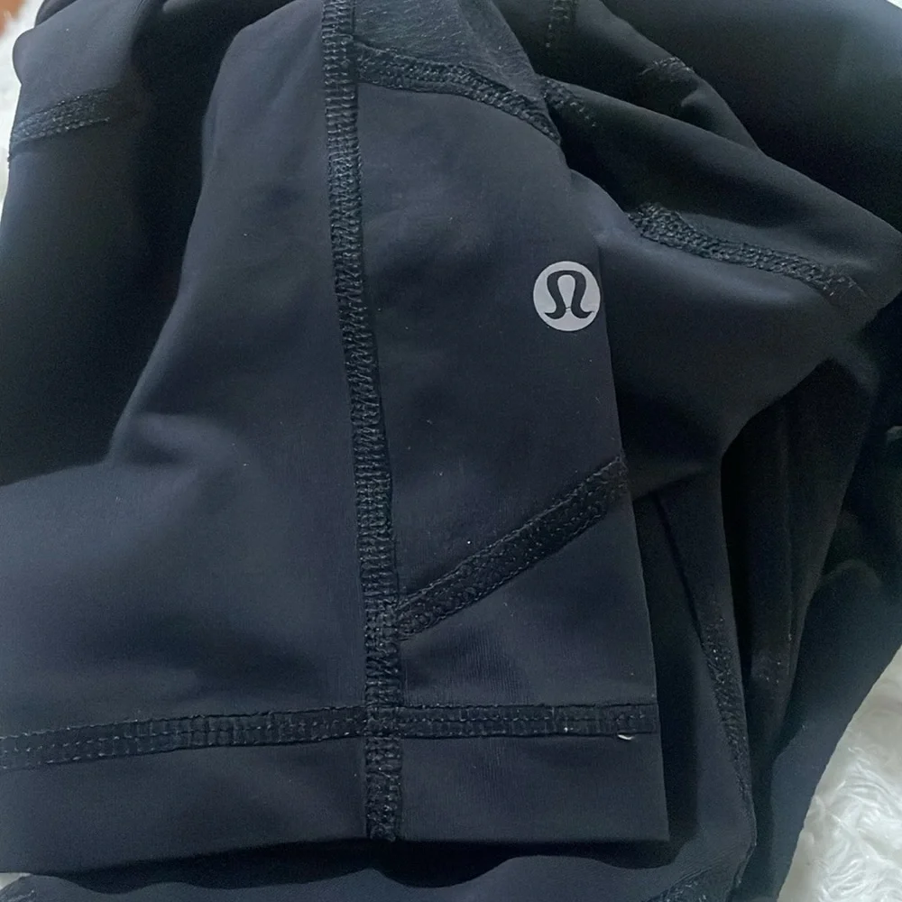lululemon athletica stylish black
