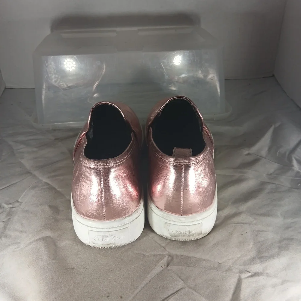 Calvin Klein calvin klein