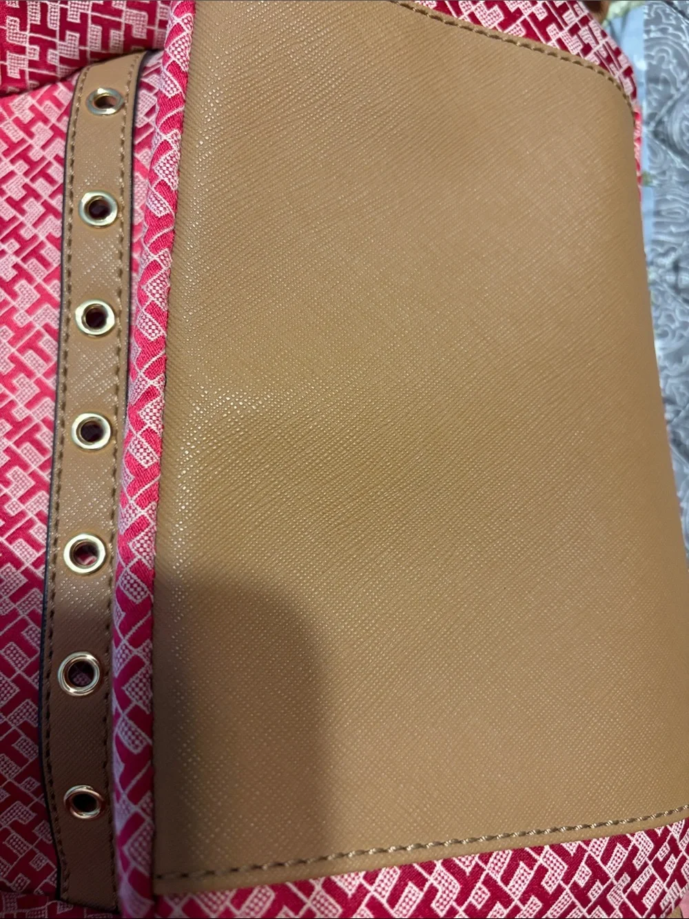 Tommy Hilfiger eye catching