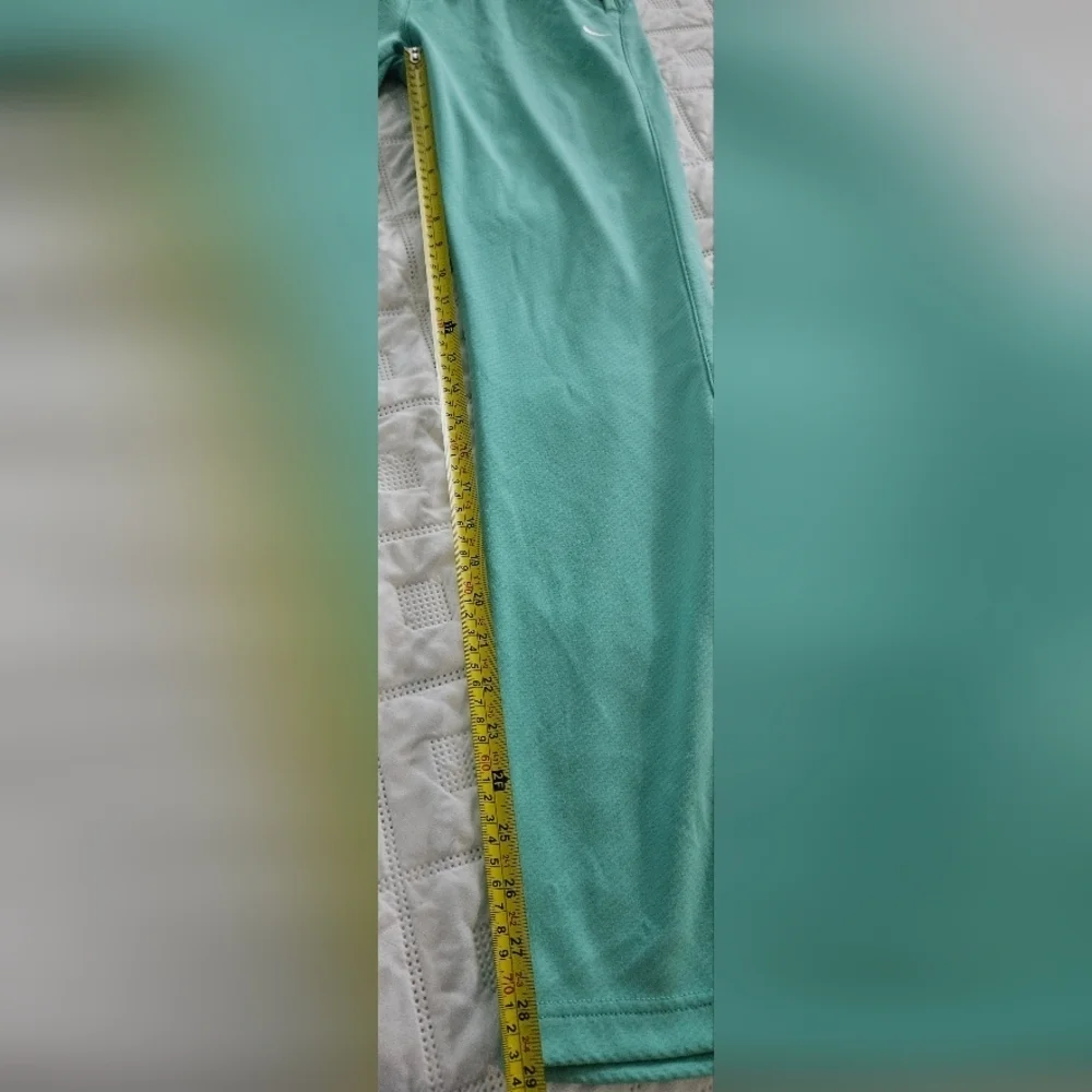 Nike joggers active