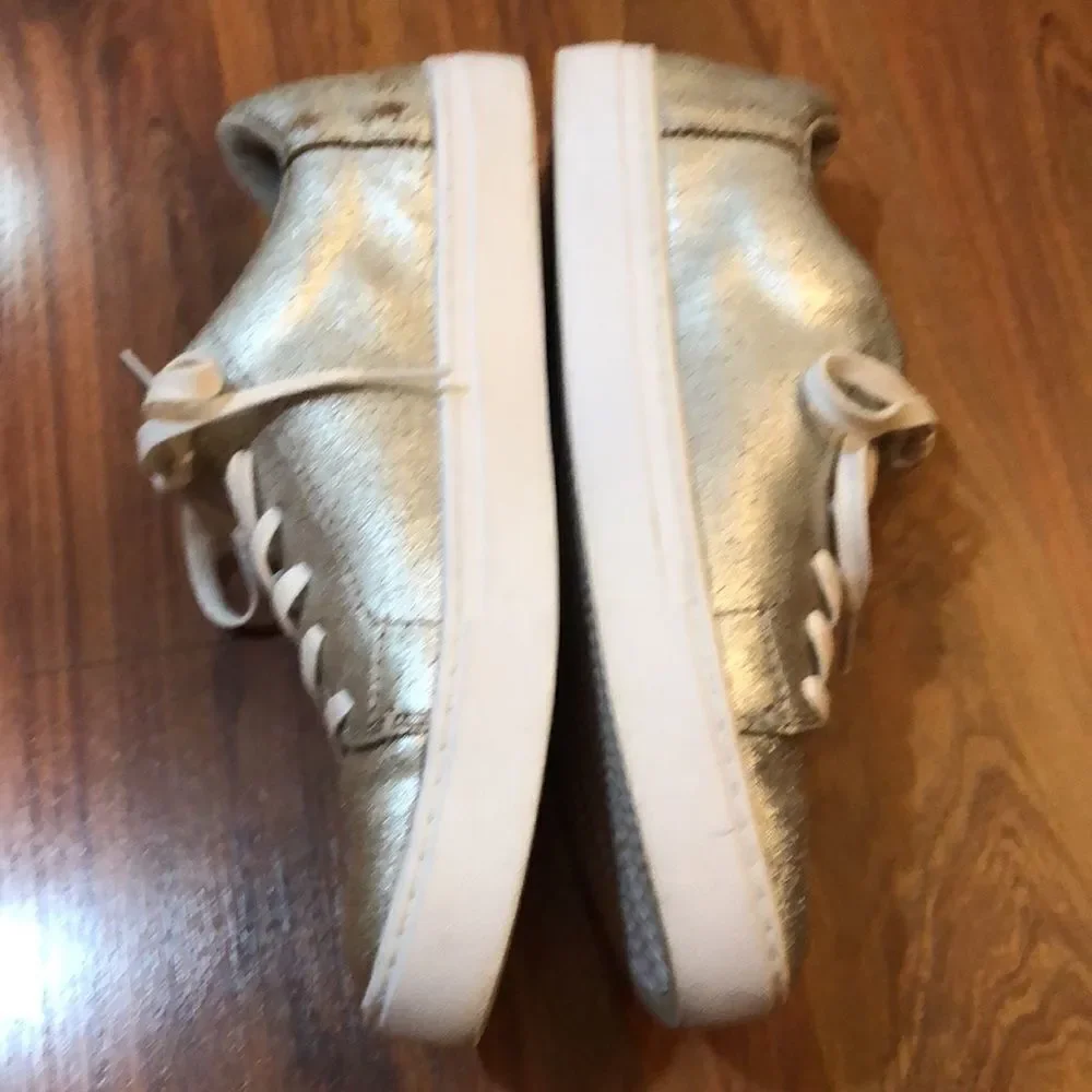 Toms tom’s silver