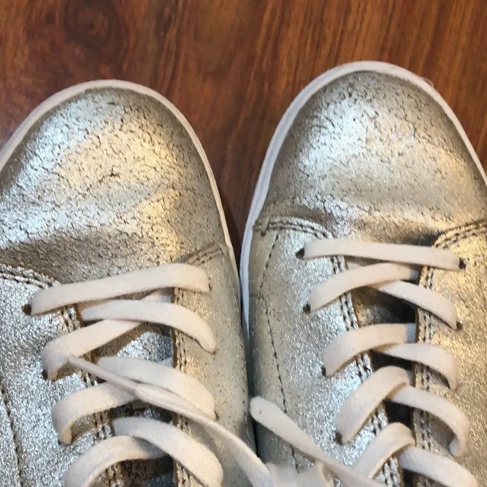 Toms tom’s silver