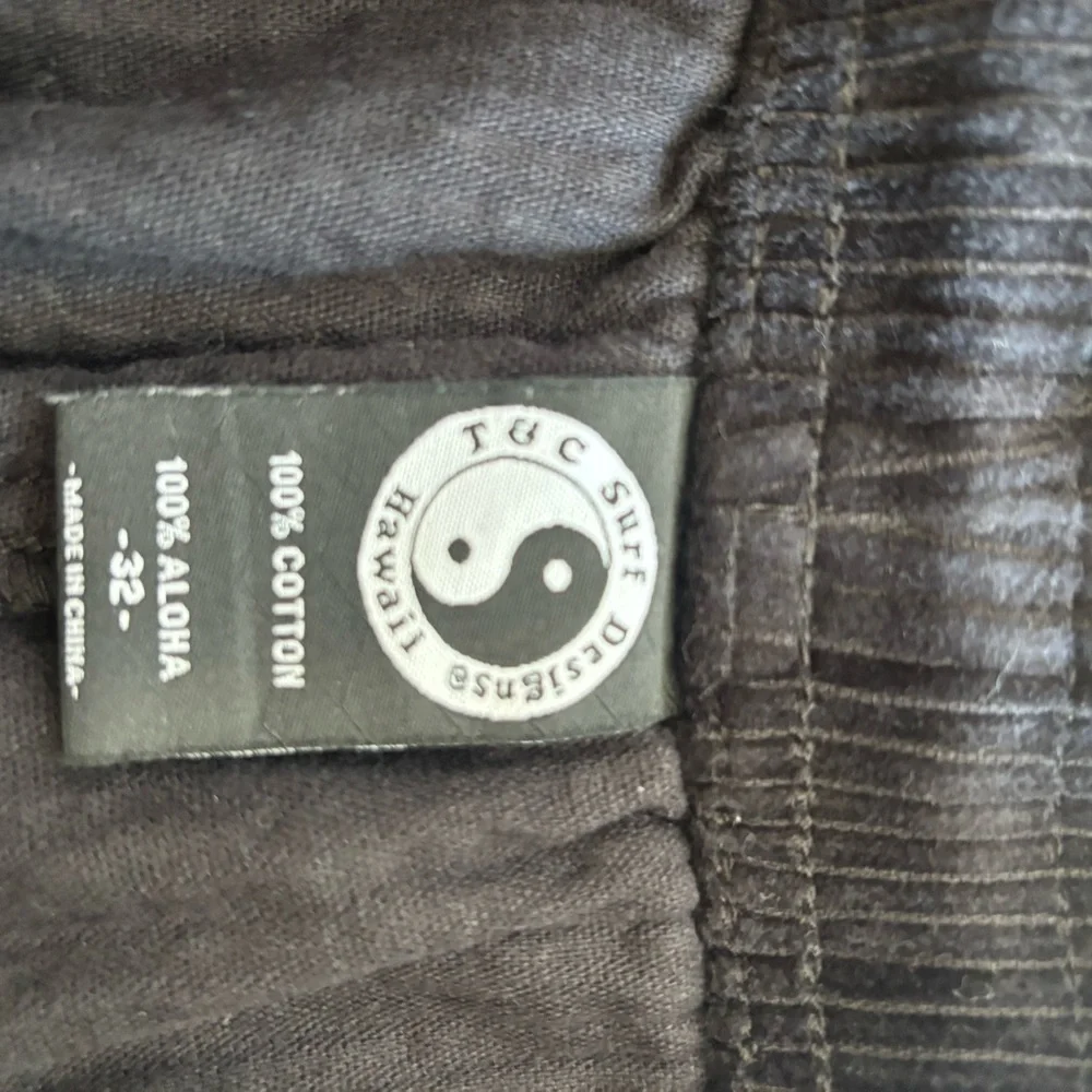 N/A comfortable black