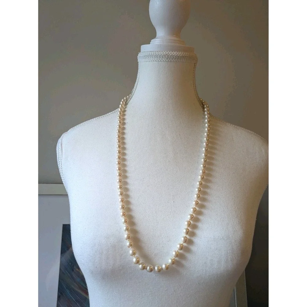 Vintage Marvella Faux Pearl Necklace 28