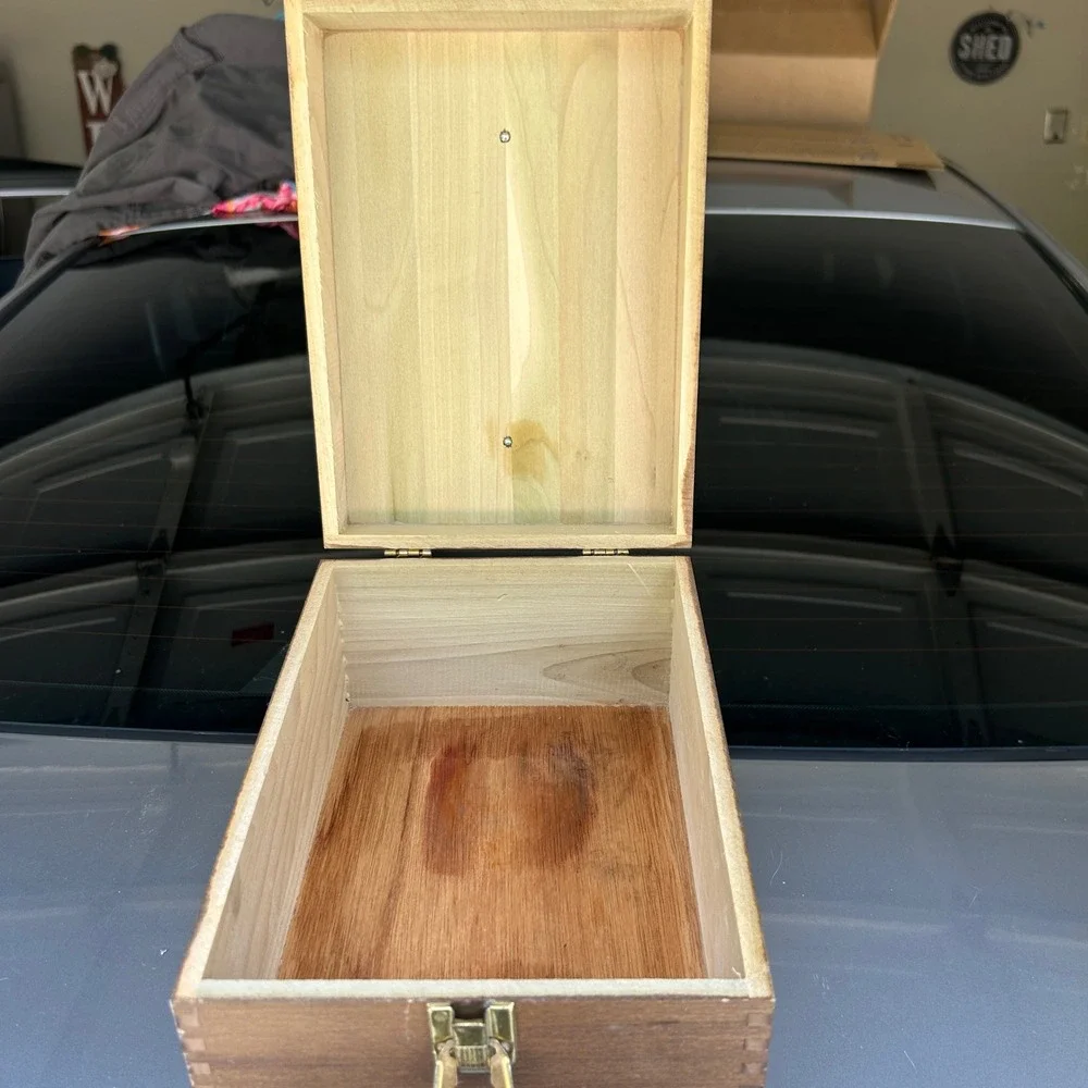 N/A handcrafted wooden