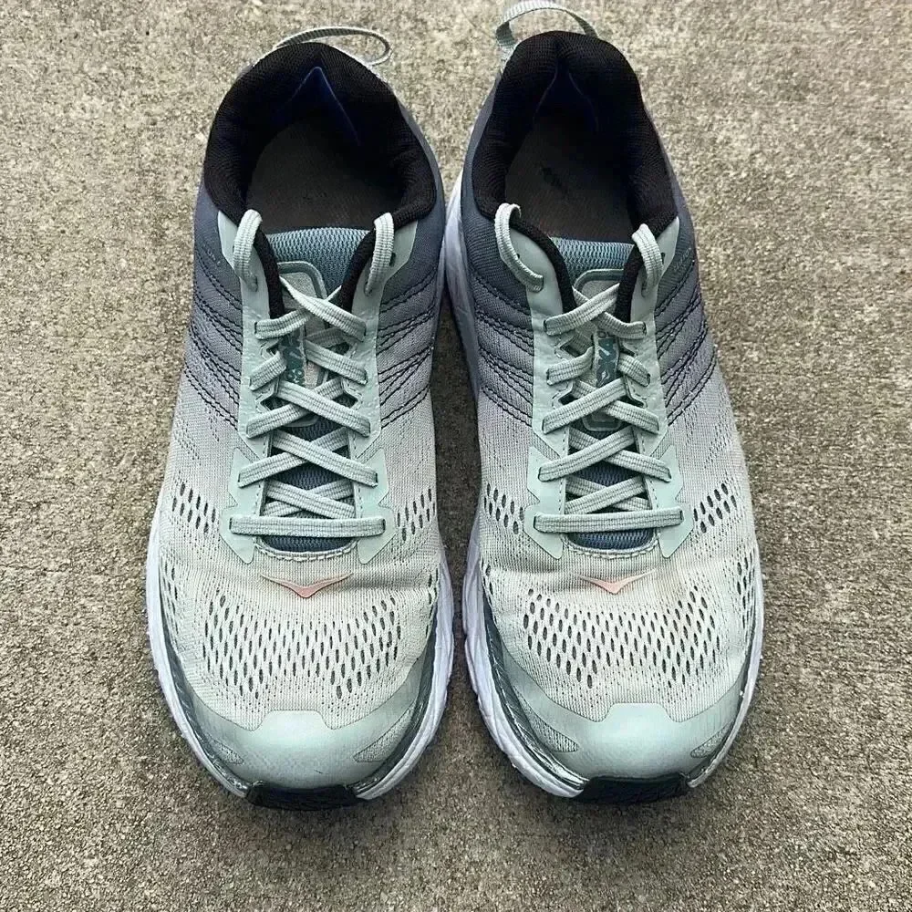 Hoka One One hoka one