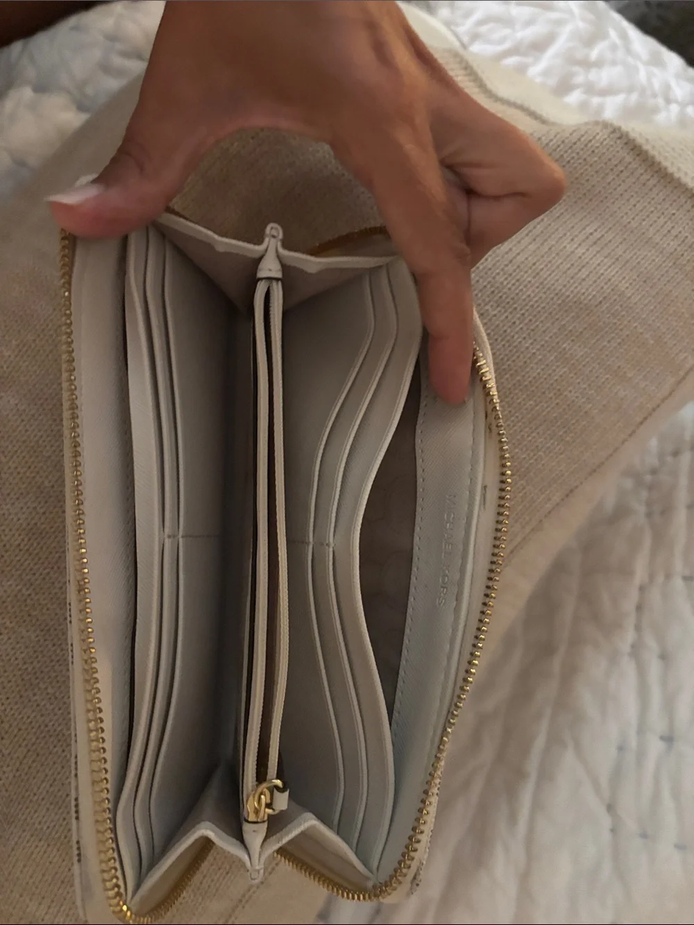Michael Kors signature mk