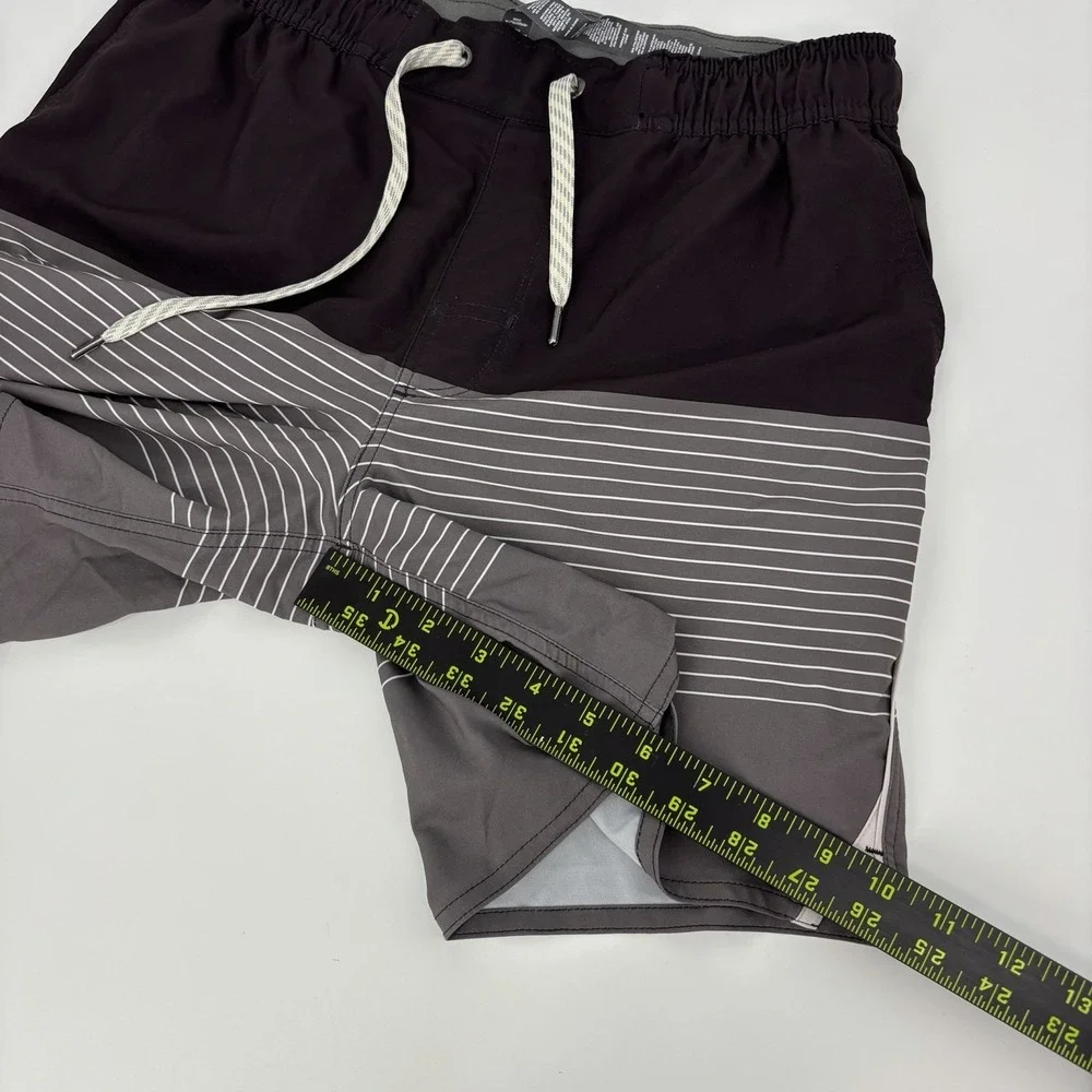 Vuori trail shorts