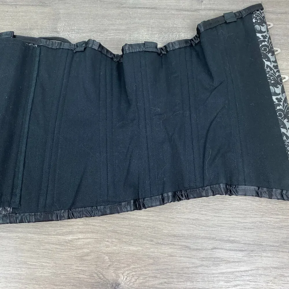 N/A black&gray paisley