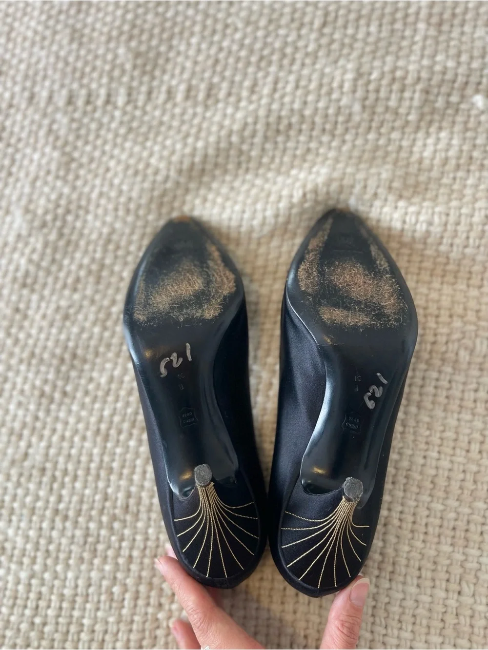 Vintage Bruno Magli Black & Gold Pointed Toe Pumps | Made in Italy | Size 10