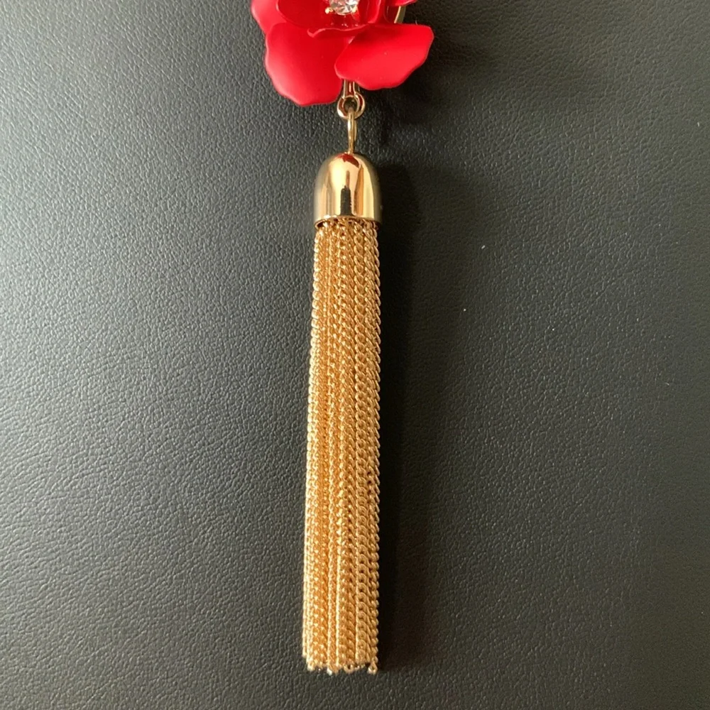 LOFT necklace red