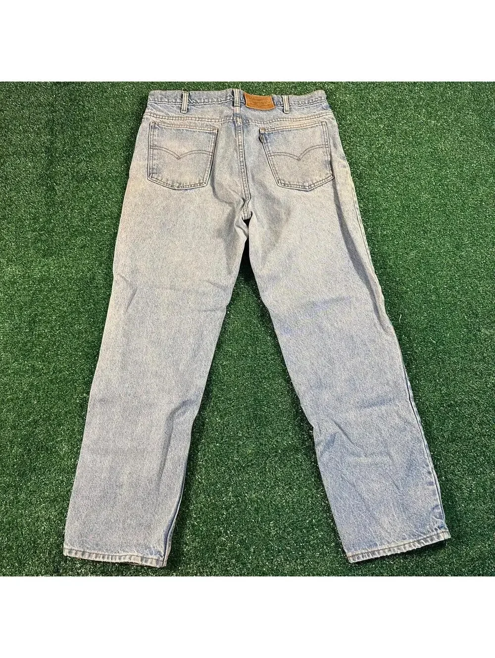 Retro 1980s? 1990s? vintage faded Levi's blue jeans denim pants grunge Americana