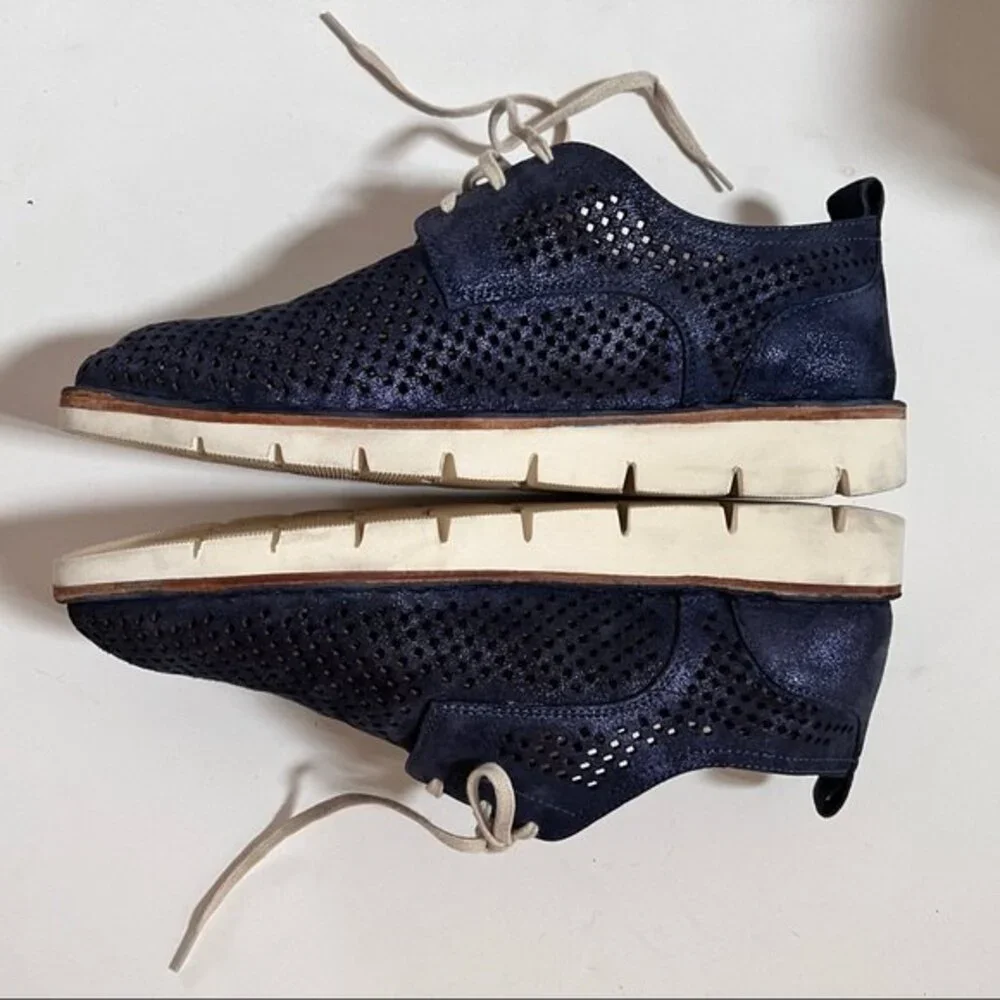 Trask lena perforated