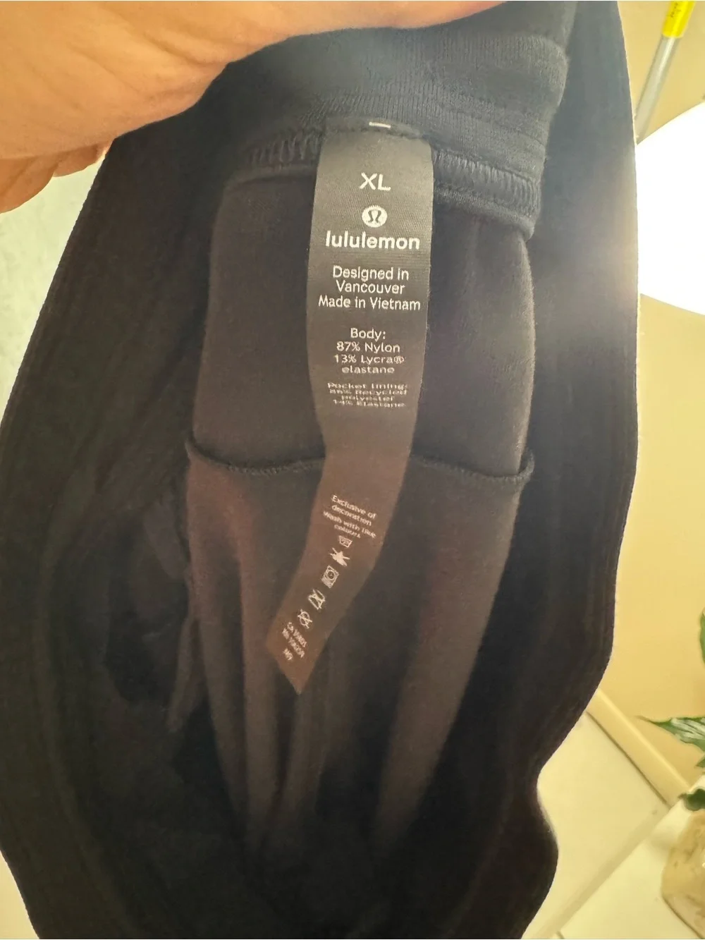 lululemon athletica sleek wide